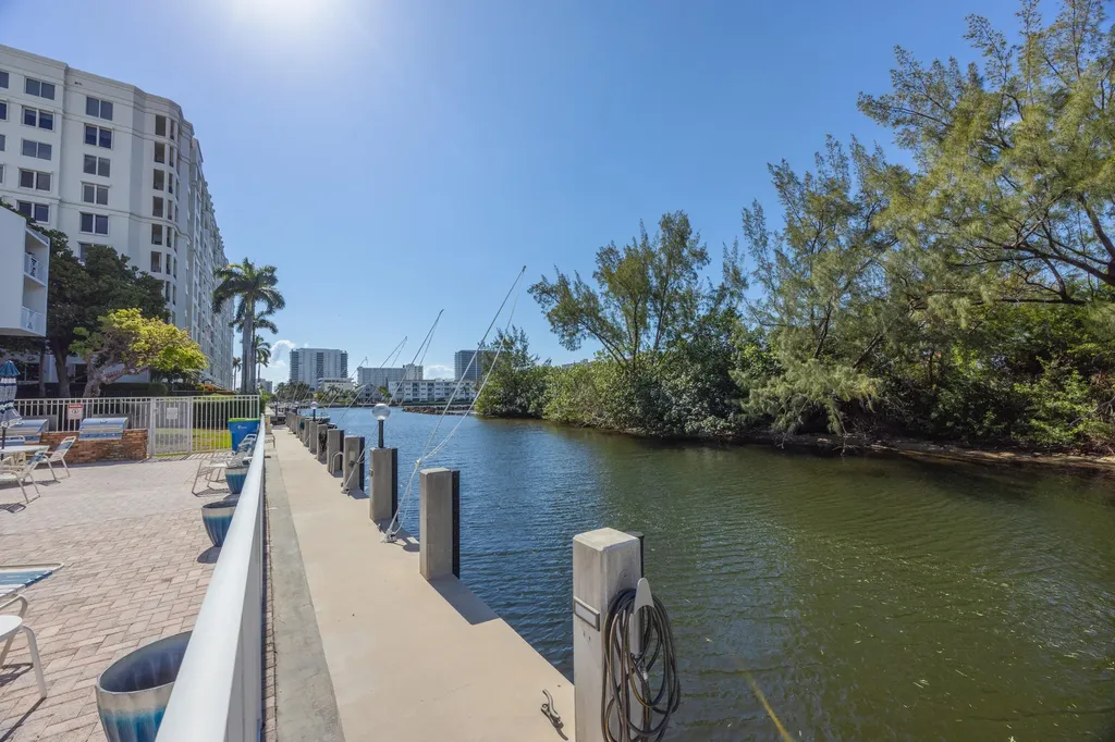 2850 NE 14th Street Causeway Pompano Beach FL 33062