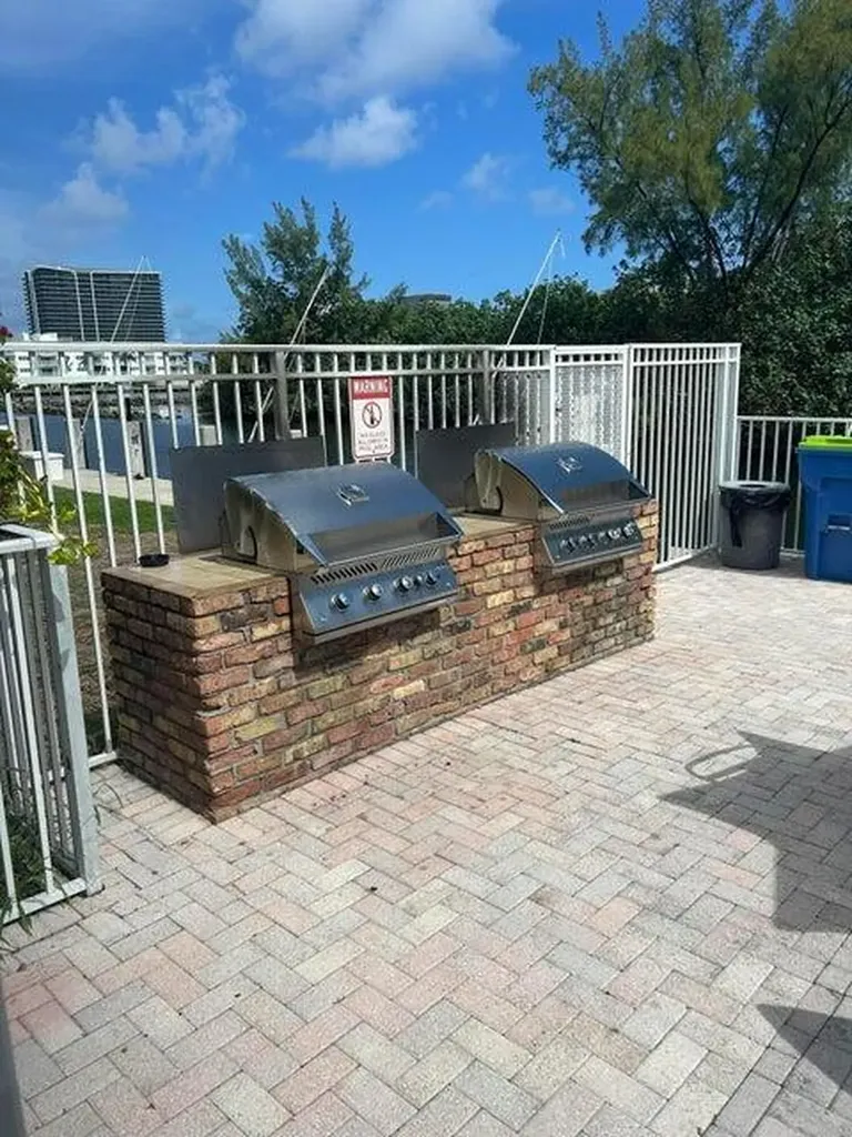 2850 NE 14th Street Causeway Pompano Beach FL 33062