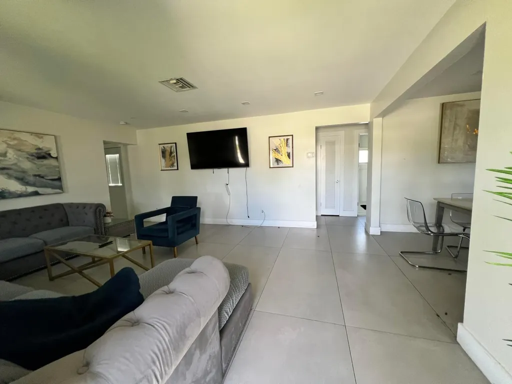 2217 NW 4th Avenue Wilton Manors FL 33311