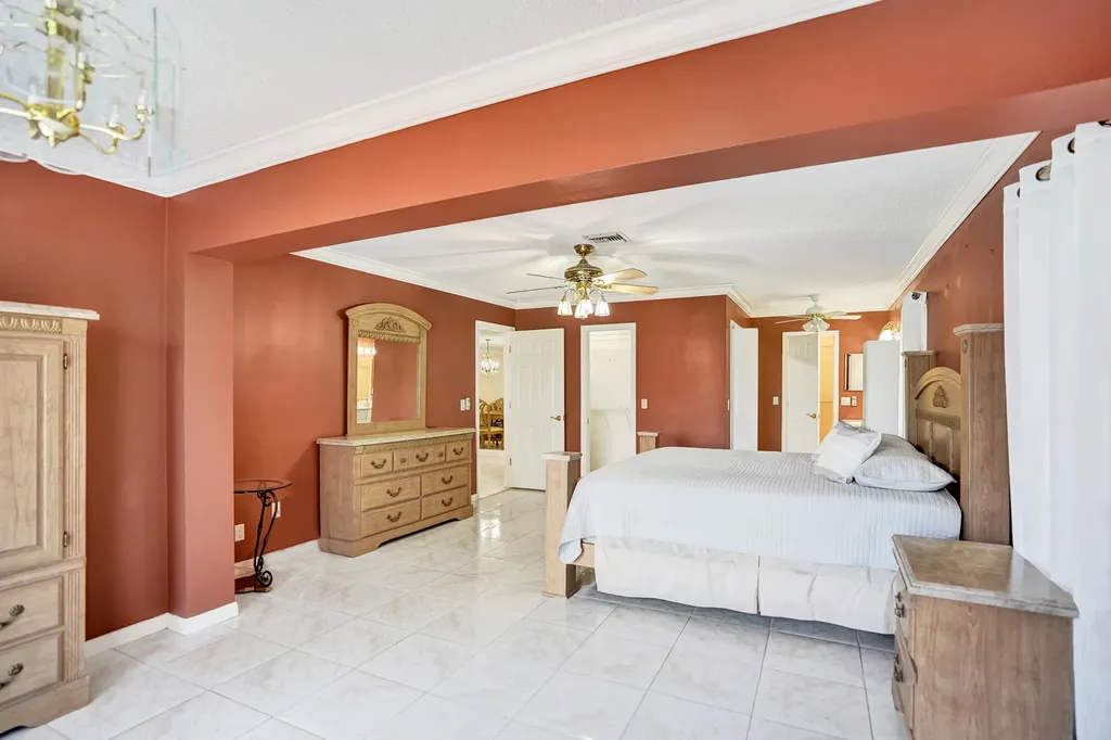 2331 Croton Delray Beach FL 33445