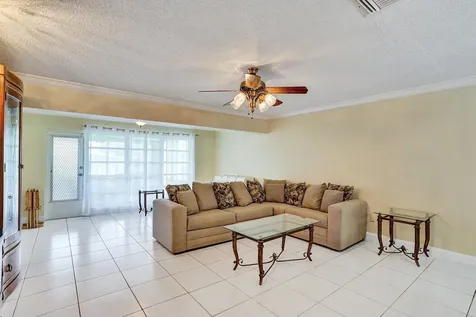 2331 Croton Delray Beach FL 33445