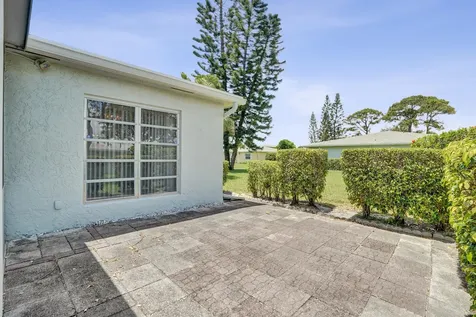2331 Croton Delray Beach FL 33445