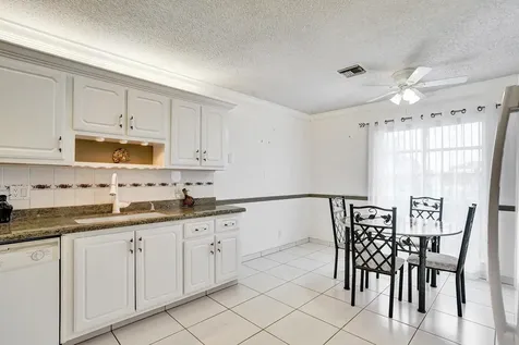 2331 Croton Delray Beach FL 33445