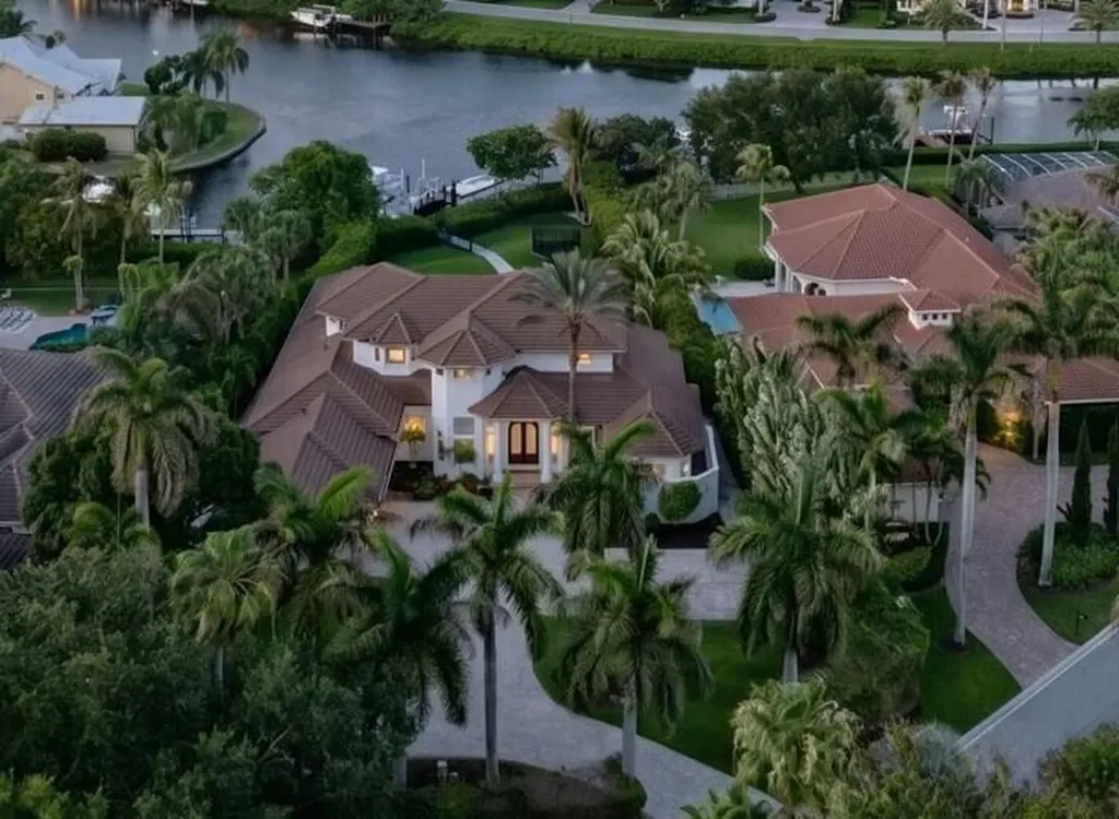 8709 SE Compass Island Way Jupiter FL 33458