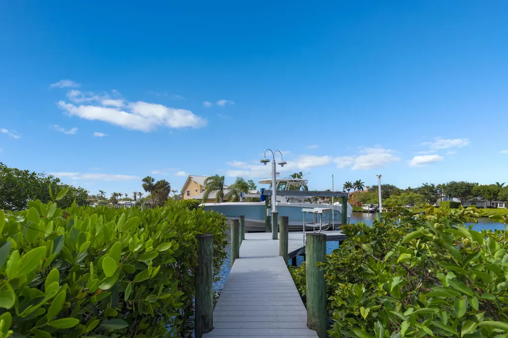 8709 SE Compass Island Way Jupiter FL 33458
