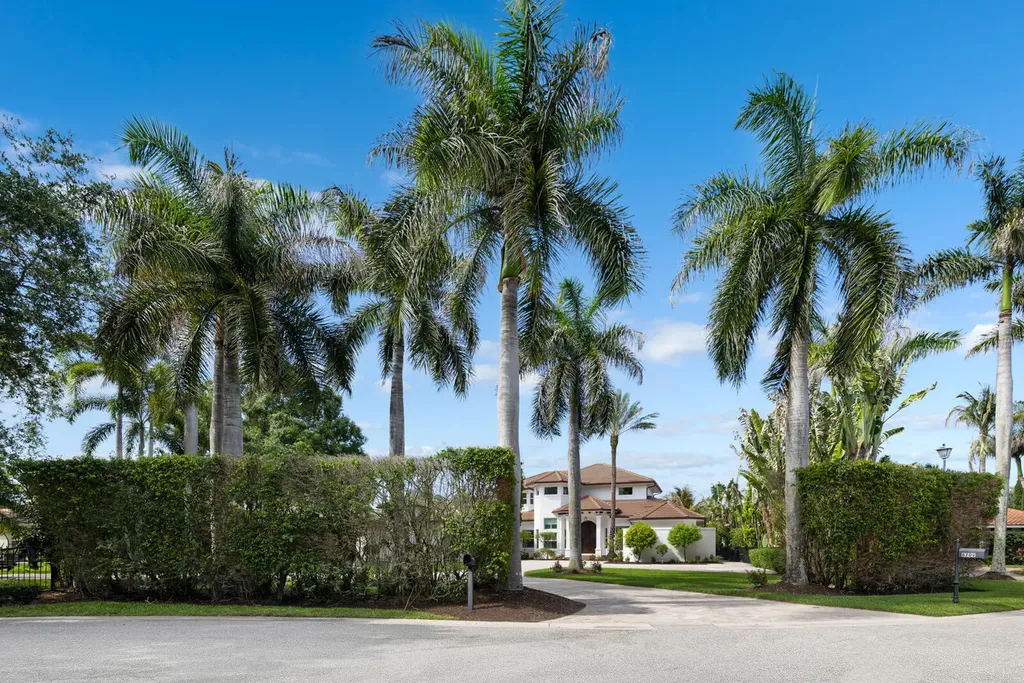 8709 SE Compass Island Way Jupiter FL 33458