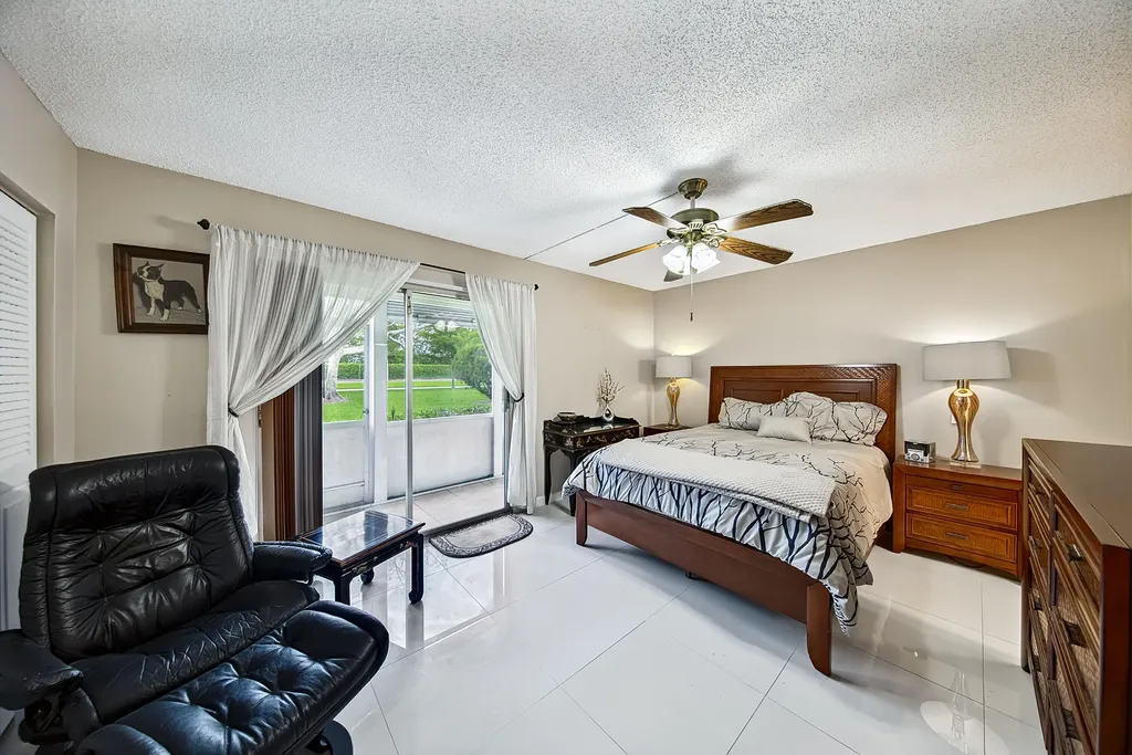 96 Fanshaw C Boca Raton FL 33434