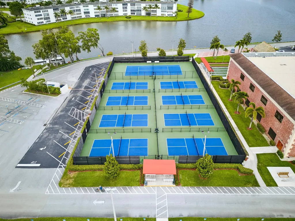 96 Fanshaw C Boca Raton FL 33434