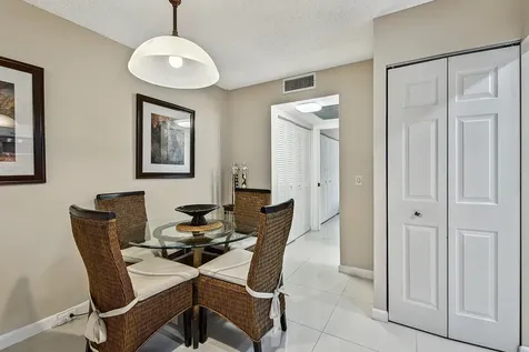 96 Fanshaw Boca Raton FL 33434