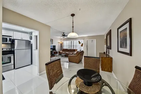 96 Fanshaw Boca Raton FL 33434