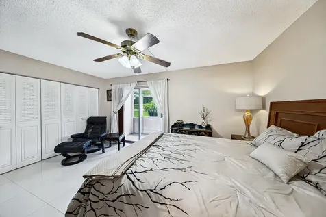 96 Fanshaw Boca Raton FL 33434