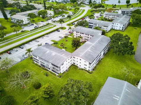 96 Fanshaw Boca Raton FL 33434