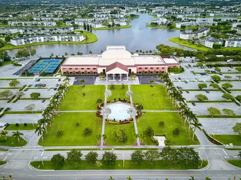 96 Fanshaw Boca Raton FL 33434