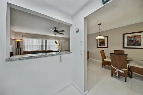 96 Fanshaw Boca Raton FL 33434