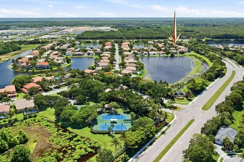 7153 Via Abruzzi Lake Worth FL 33467