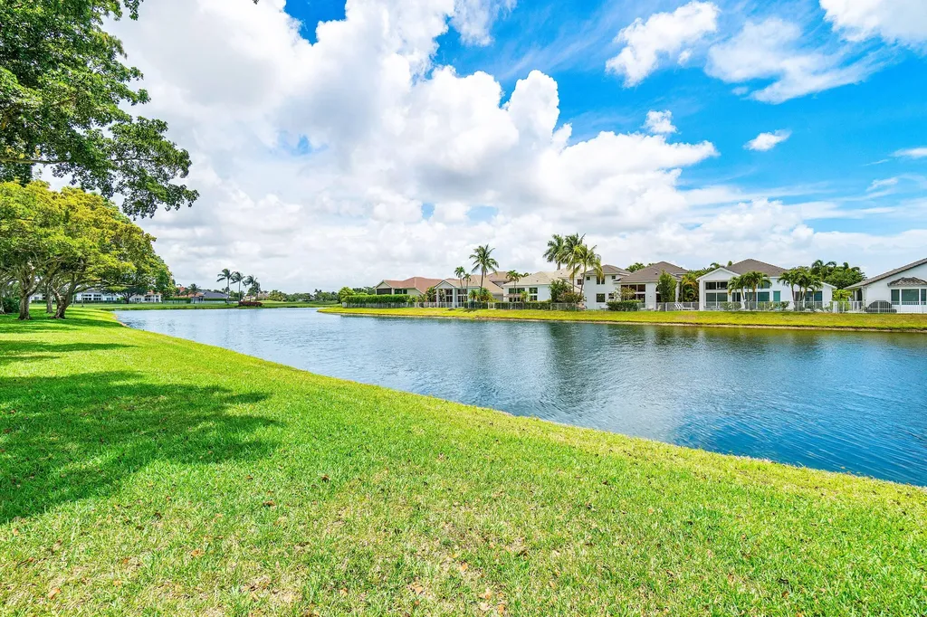 5768 NW 39th Avenue Boca Raton FL 33496