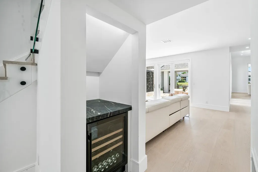 5768 NW 39th Avenue Boca Raton FL 33496