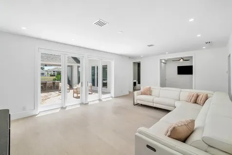 5768 NW 39th Avenue Boca Raton FL 33496