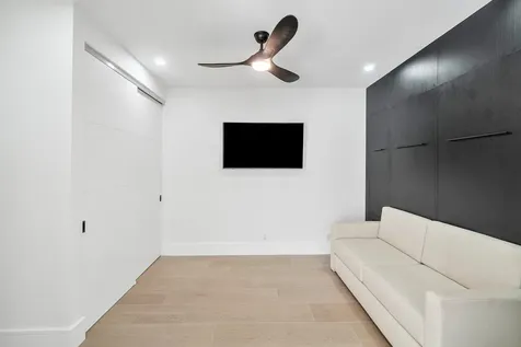 5768 NW 39th Avenue Boca Raton FL 33496