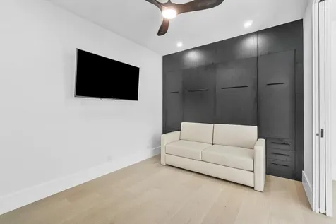 5768 NW 39th Avenue Boca Raton FL 33496