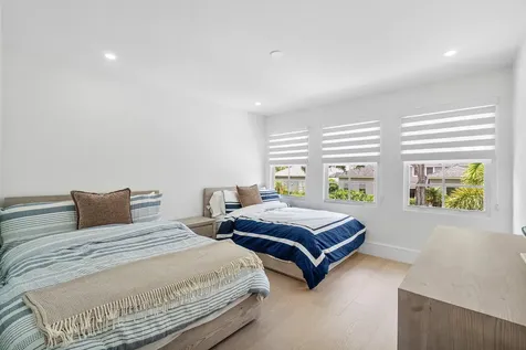 5768 NW 39th Avenue Boca Raton FL 33496