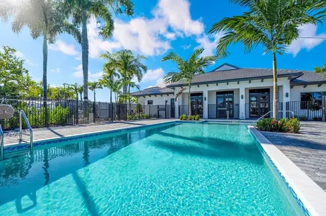 4917 Peacock Way Dania Beach FL 33312