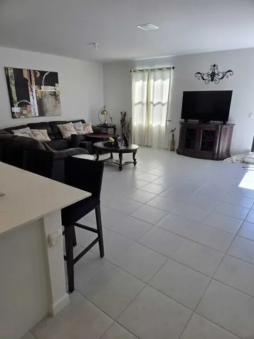 4917 Peacock Way Dania Beach FL 33312