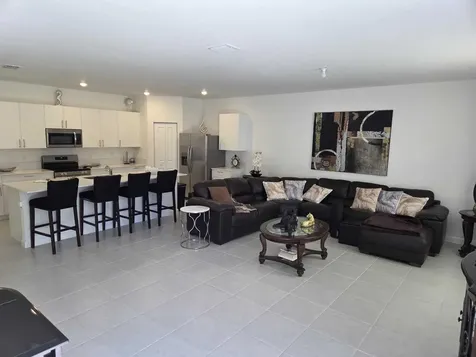 4917 Peacock Way Dania Beach FL 33312