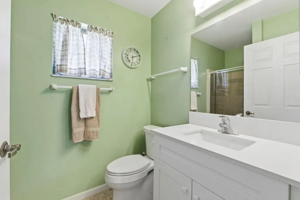 21 Vía De Casas Norte Boynton Beach FL 33426