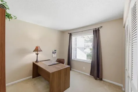 21 Vía De Casas Norte Boynton Beach FL 33426
