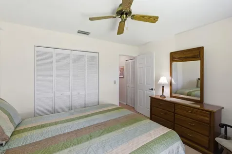 21 Vía De Casas Norte Boynton Beach FL 33426