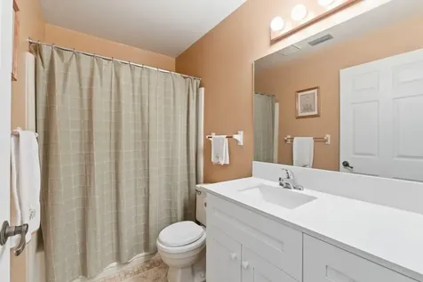 21 Vía De Casas Norte Boynton Beach FL 33426