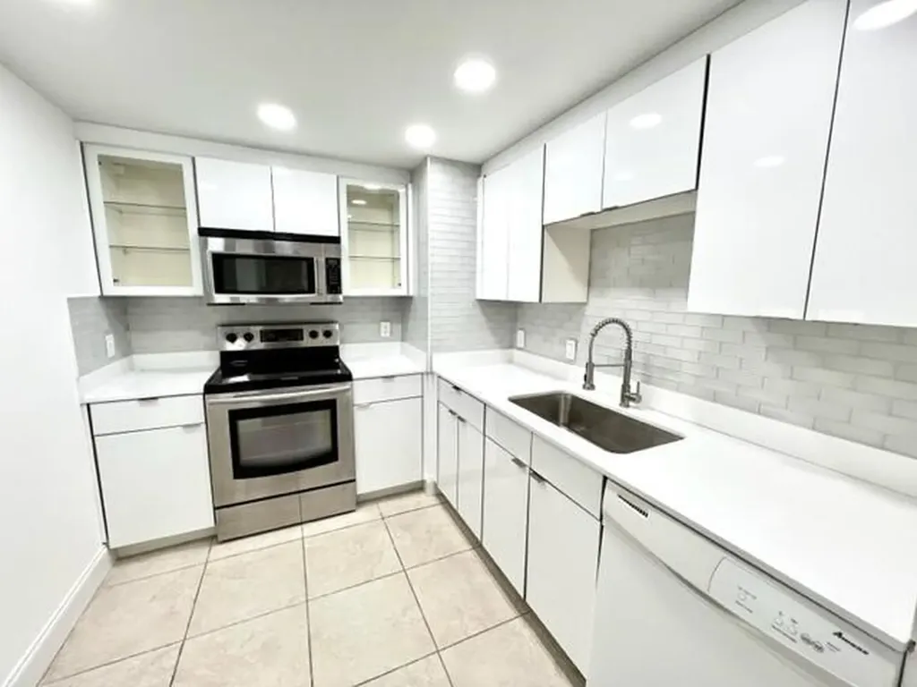 5600 N Flagler Drive West Palm Beach FL 33407