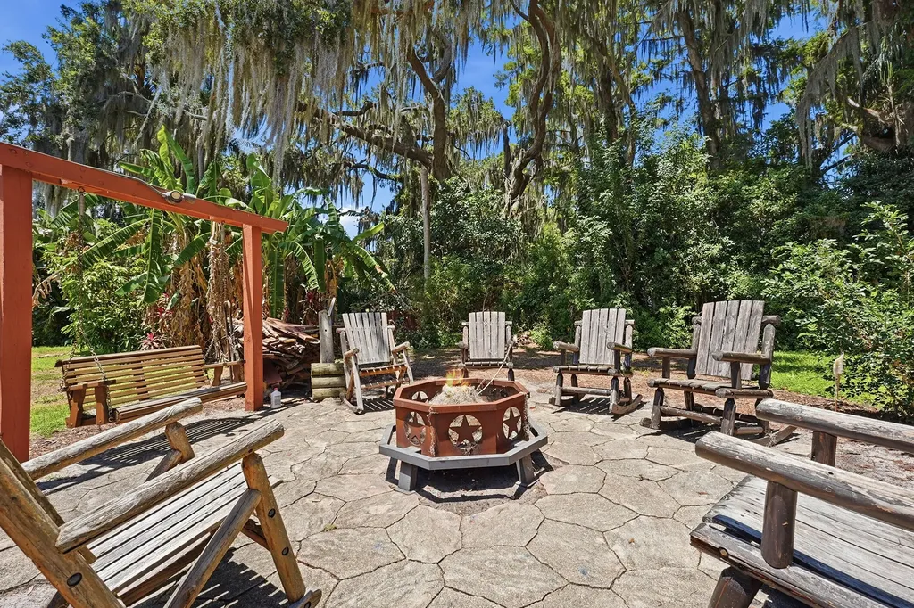 200 Windy Point Road Lake Placid FL 33852