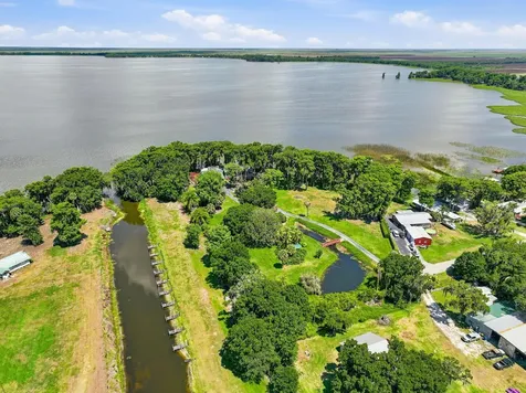 200 Windy Point Road Lake Placid FL 33852