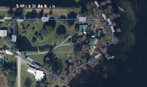 200 Windy Point Road Lake Placid FL 33852