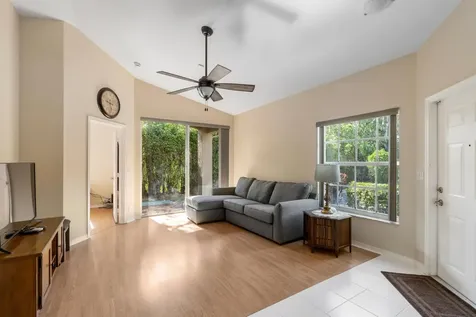 6402 Park Lake Circle Boynton Beach FL 33437