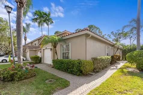 6402 Park Lake Circle Boynton Beach FL 33437