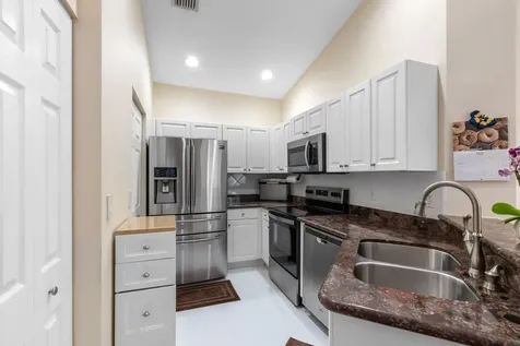 6402 Park Lake Circle Boynton Beach FL 33437