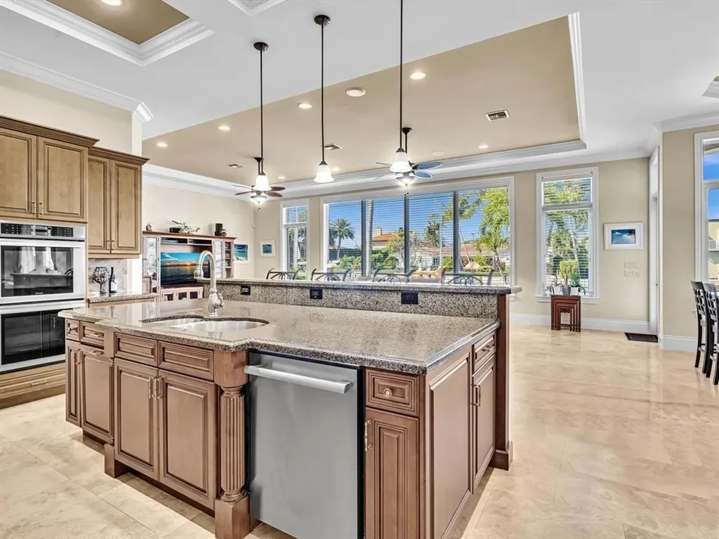 4431 NE 24th Avenue Lighthouse Point FL 33064
