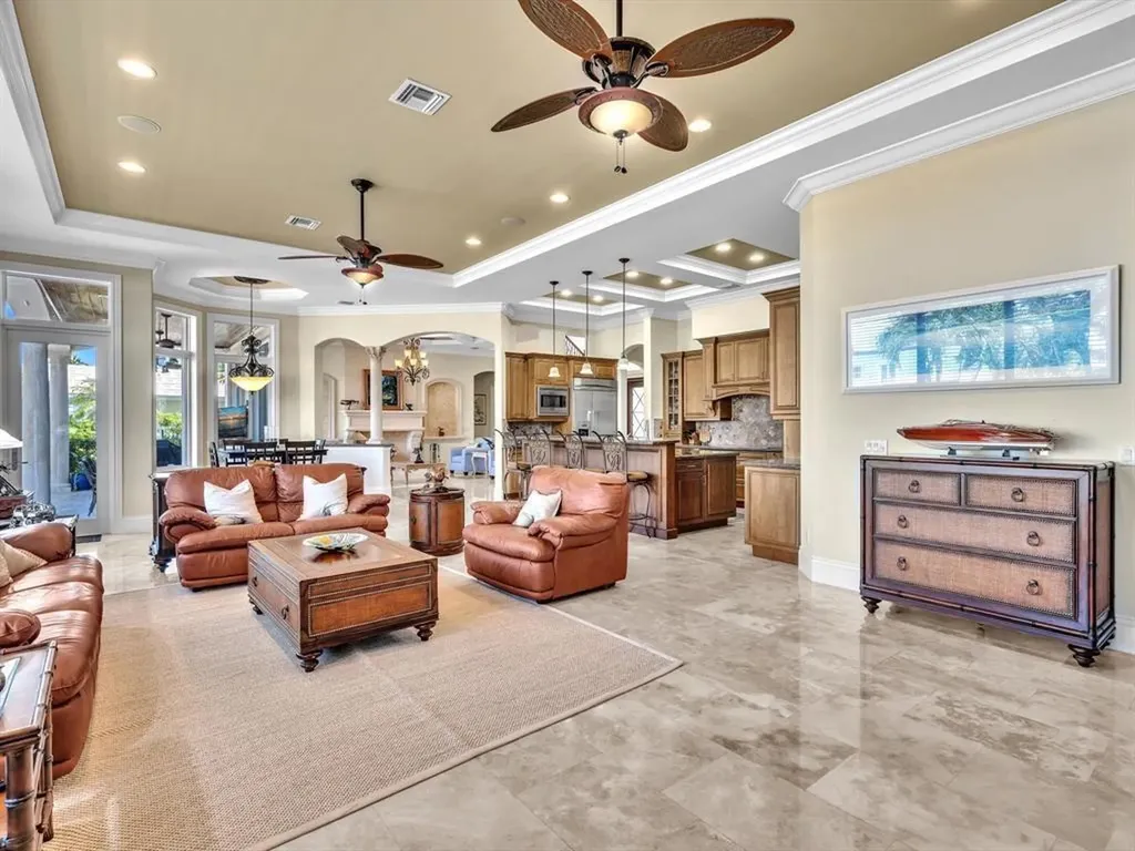 4431 NE 24th Avenue Lighthouse Point FL 33064