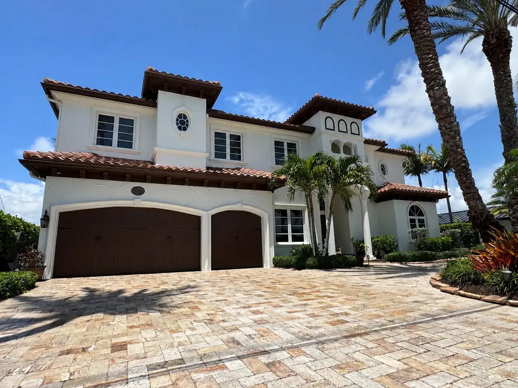 4431 NE 24th Avenue Lighthouse Point FL 33064