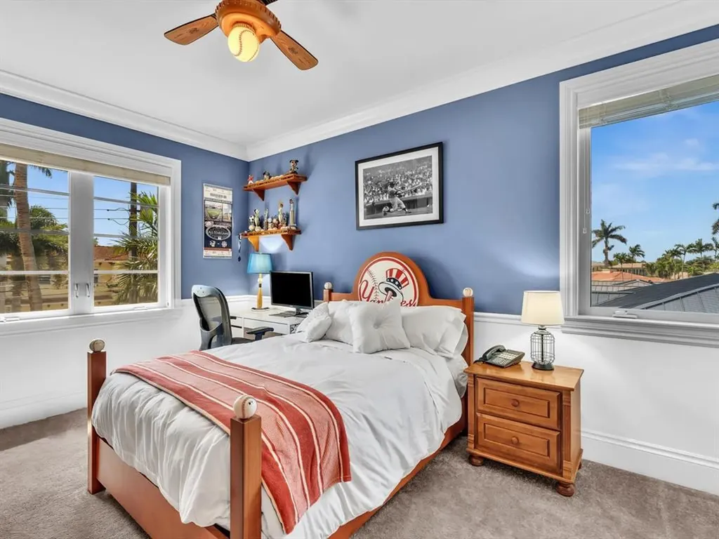 4431 NE 24th Avenue Lighthouse Point FL 33064