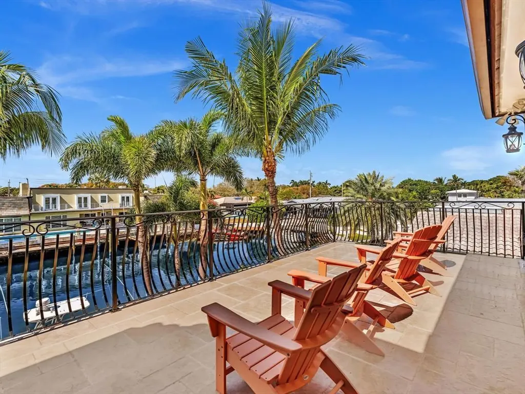4431 NE 24th Avenue Lighthouse Point FL 33064