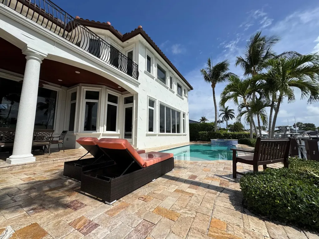 4431 NE 24th Avenue Lighthouse Point FL 33064