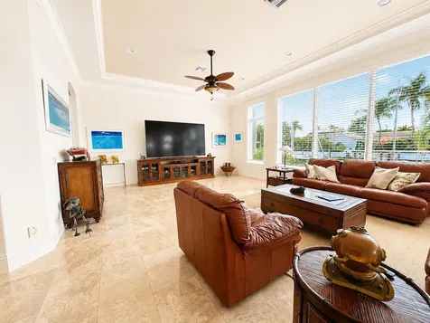 4431 NE 24th Avenue Lighthouse Point FL 33064