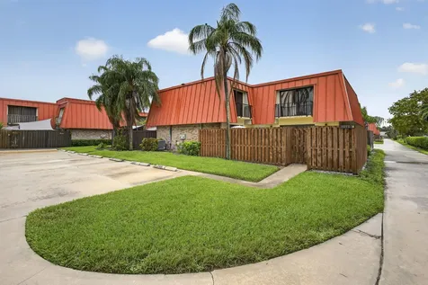 3345 Meridian Way N Palm Beach Gardens FL 33410