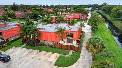 3345 Meridian Way N Palm Beach Gardens FL 33410