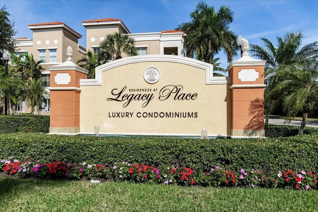 11013 Legacy Lane Palm Beach Gardens FL 33410