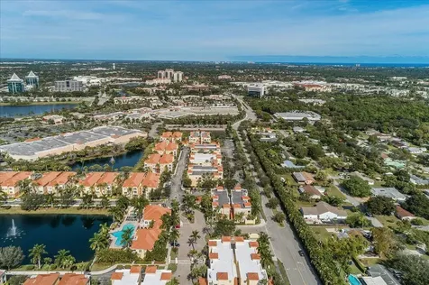 11013 Legacy Lane Palm Beach Gardens FL 33410